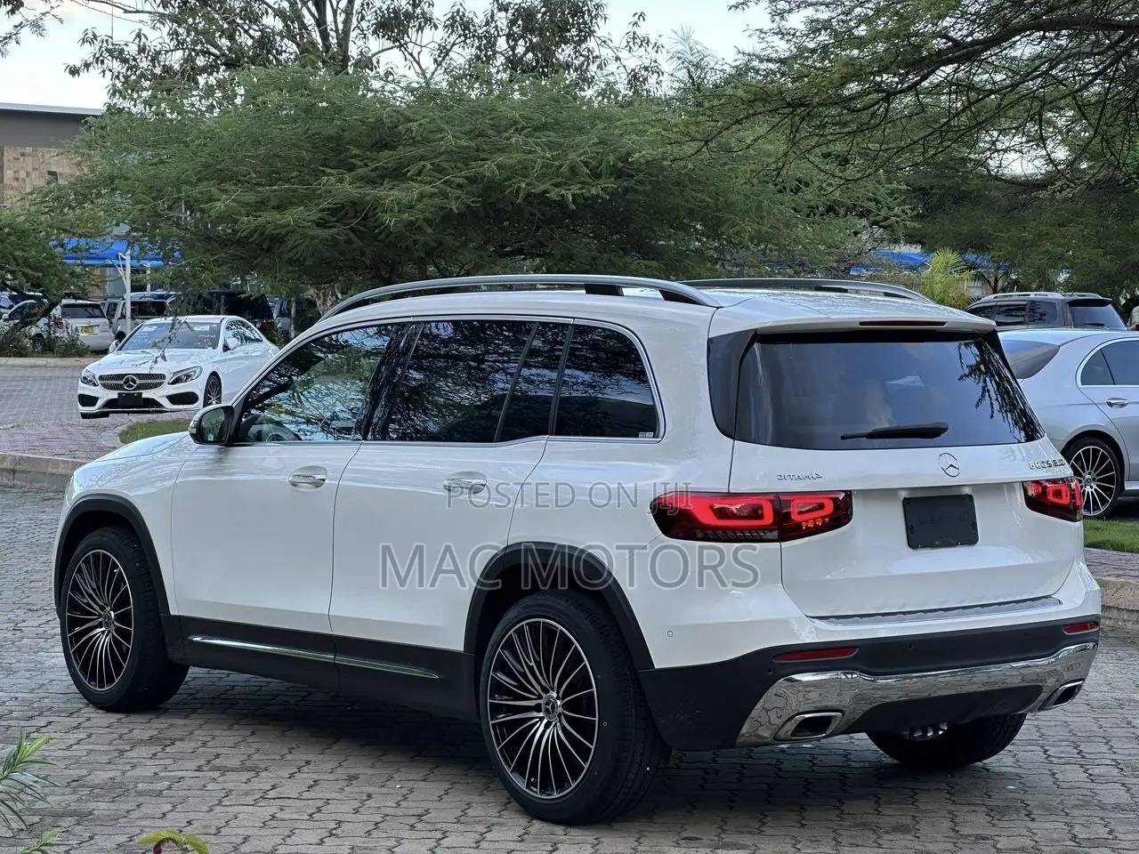 Mercedes-Benz GLB-Class GLB 200 d 2020 White