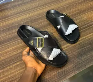 Gucci Sandals in New Form Model