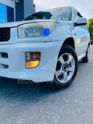 Toyota RAV4 2004 White