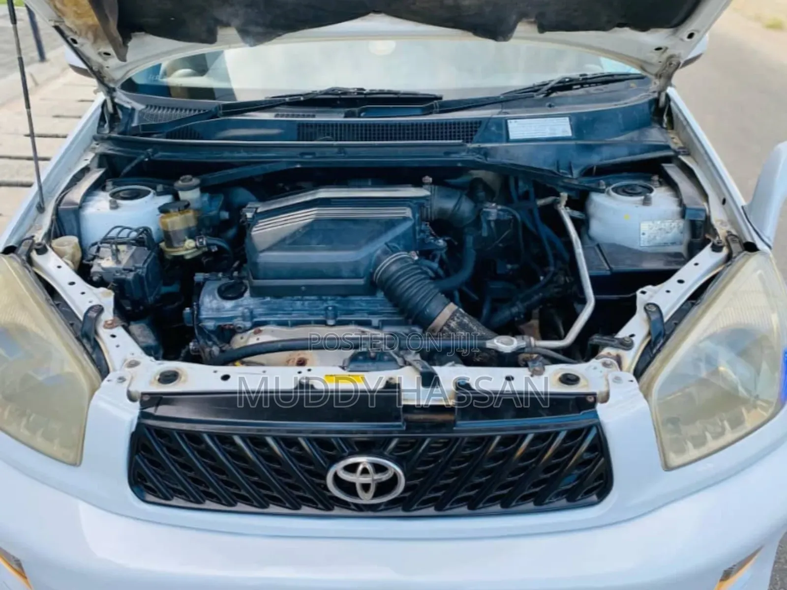 Toyota RAV4 2004 White
