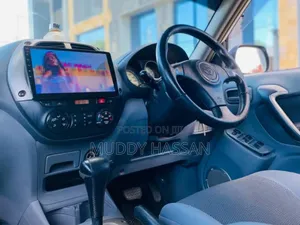 Toyota RAV4 2004 White