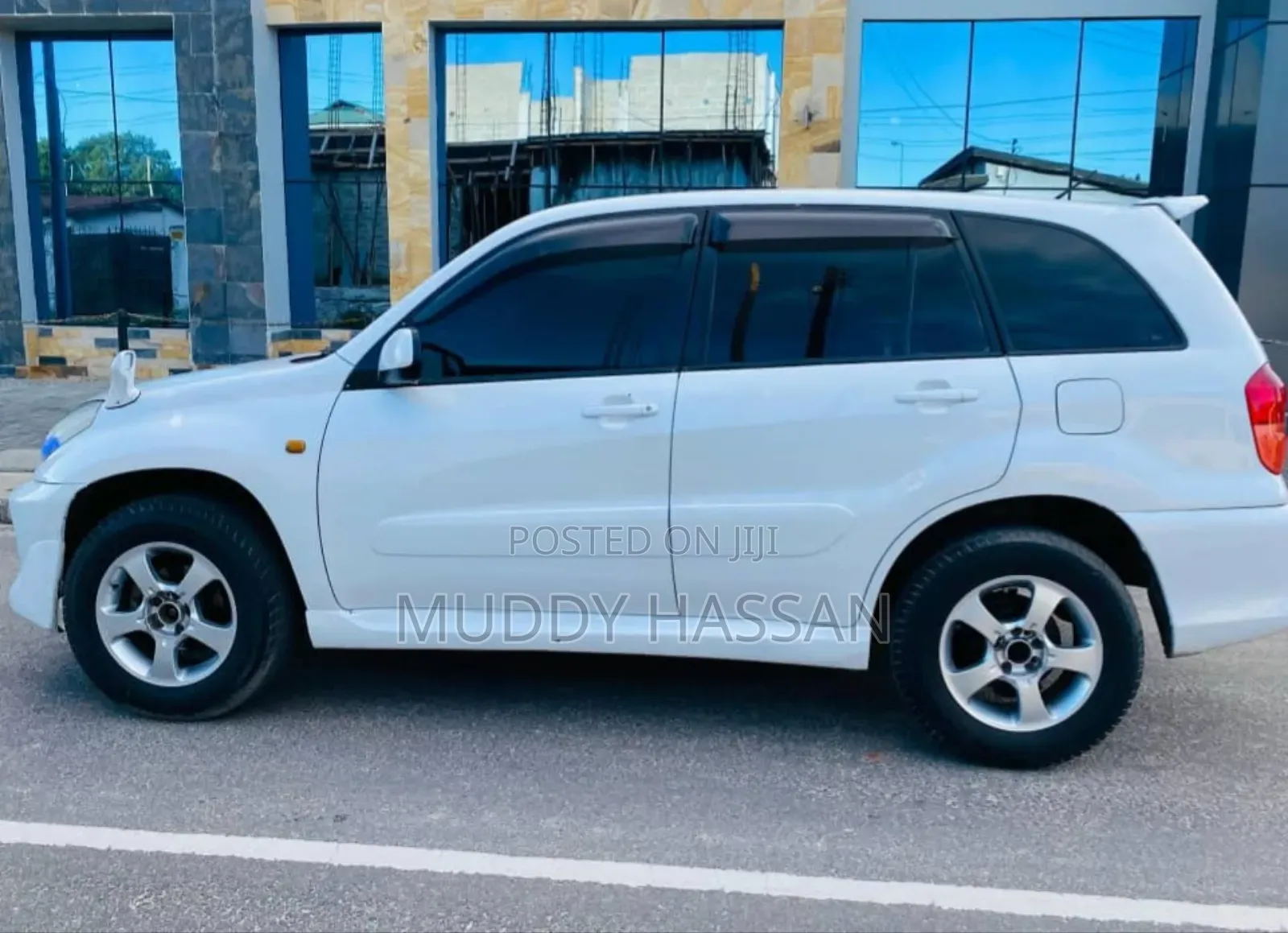 Toyota RAV4 2004 White
