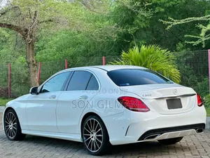 Mercedes-Benz C200 2015 White
