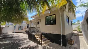 3bdrm House in Mikwambe, Kigamboni for sale