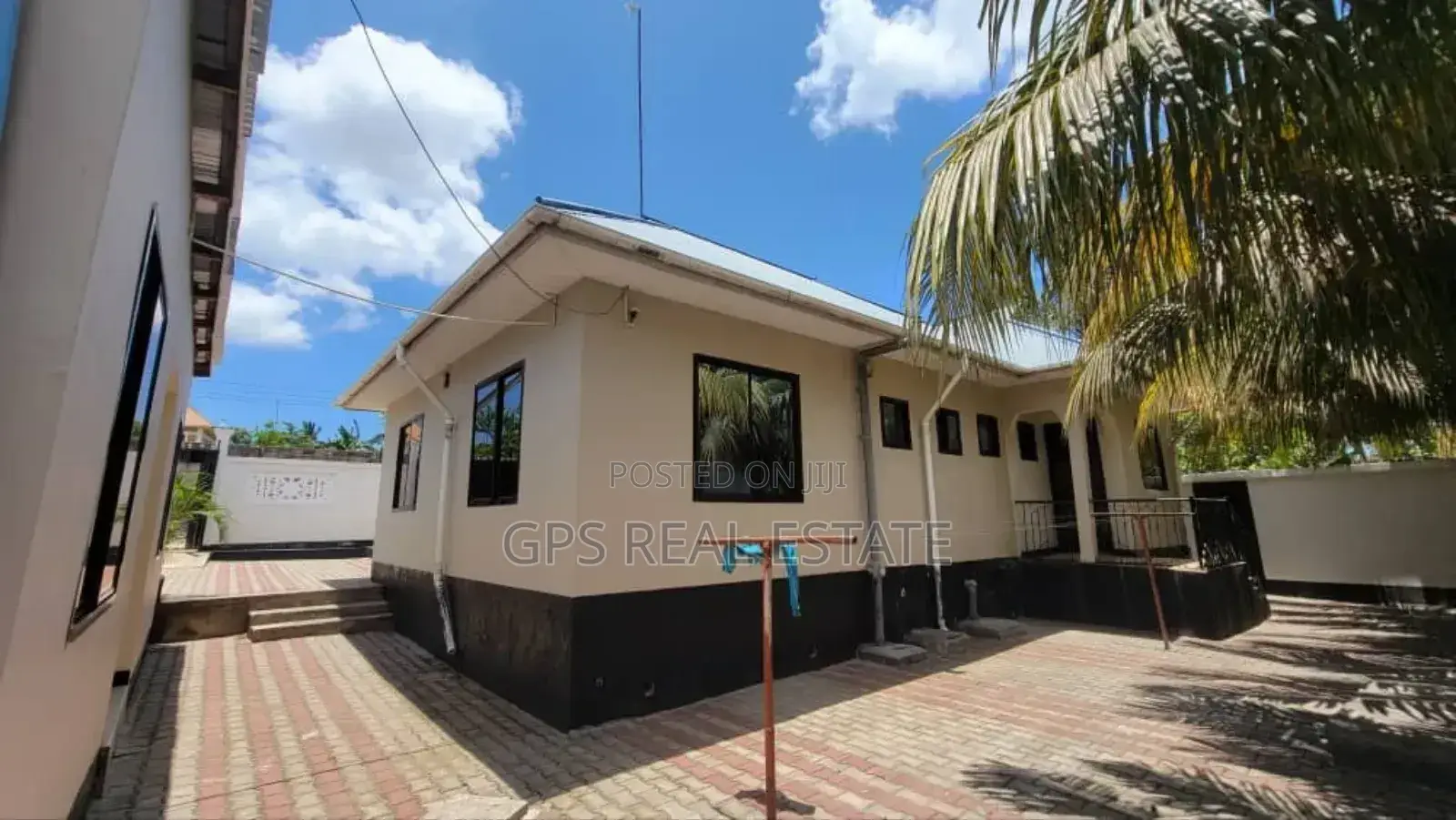 3bdrm House in Mikwambe, Kigamboni for sale