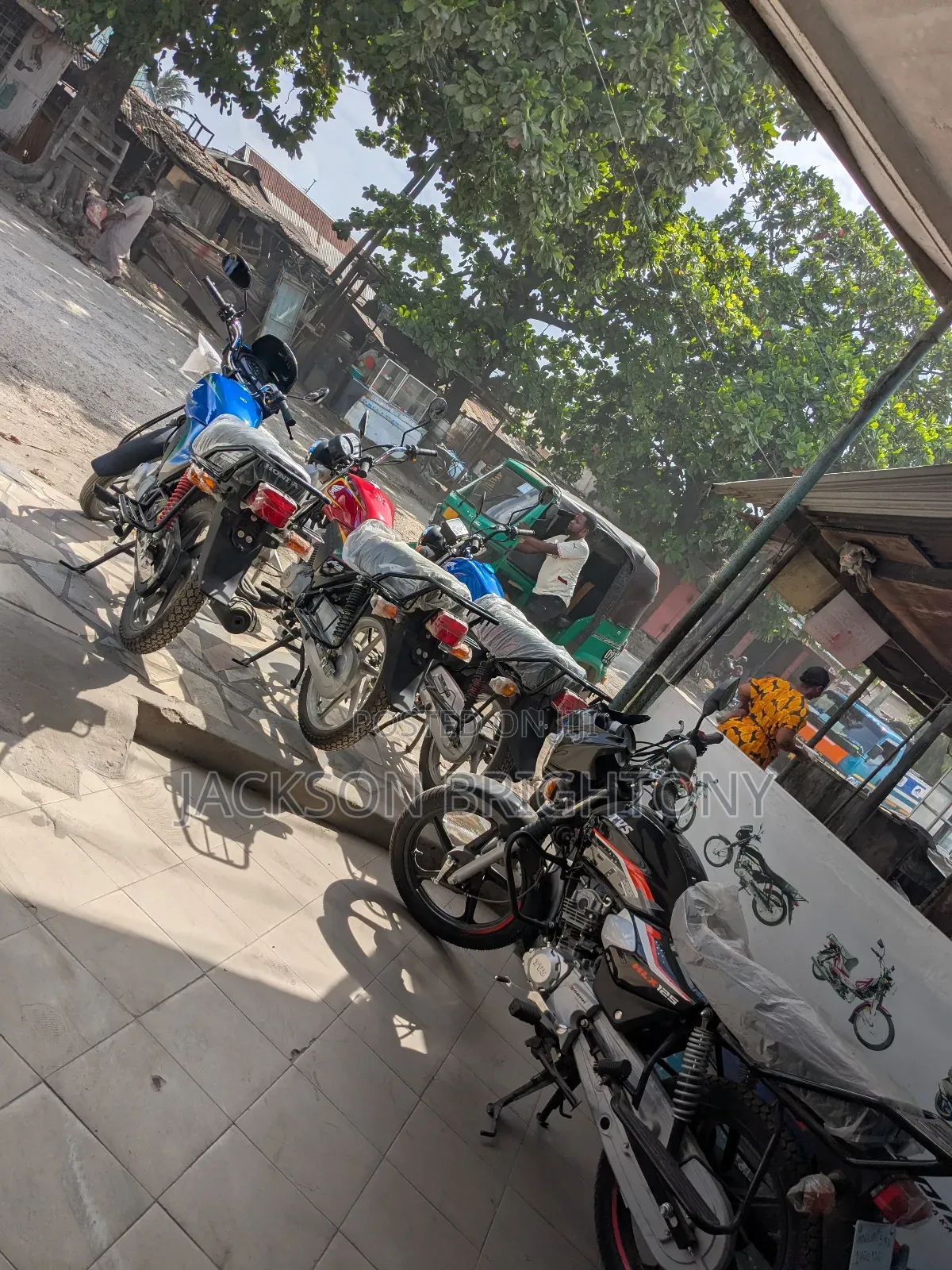 New Bajaj Boxer 125 2025 Black