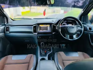 Ford Ranger Wildtrak 2016 Orange