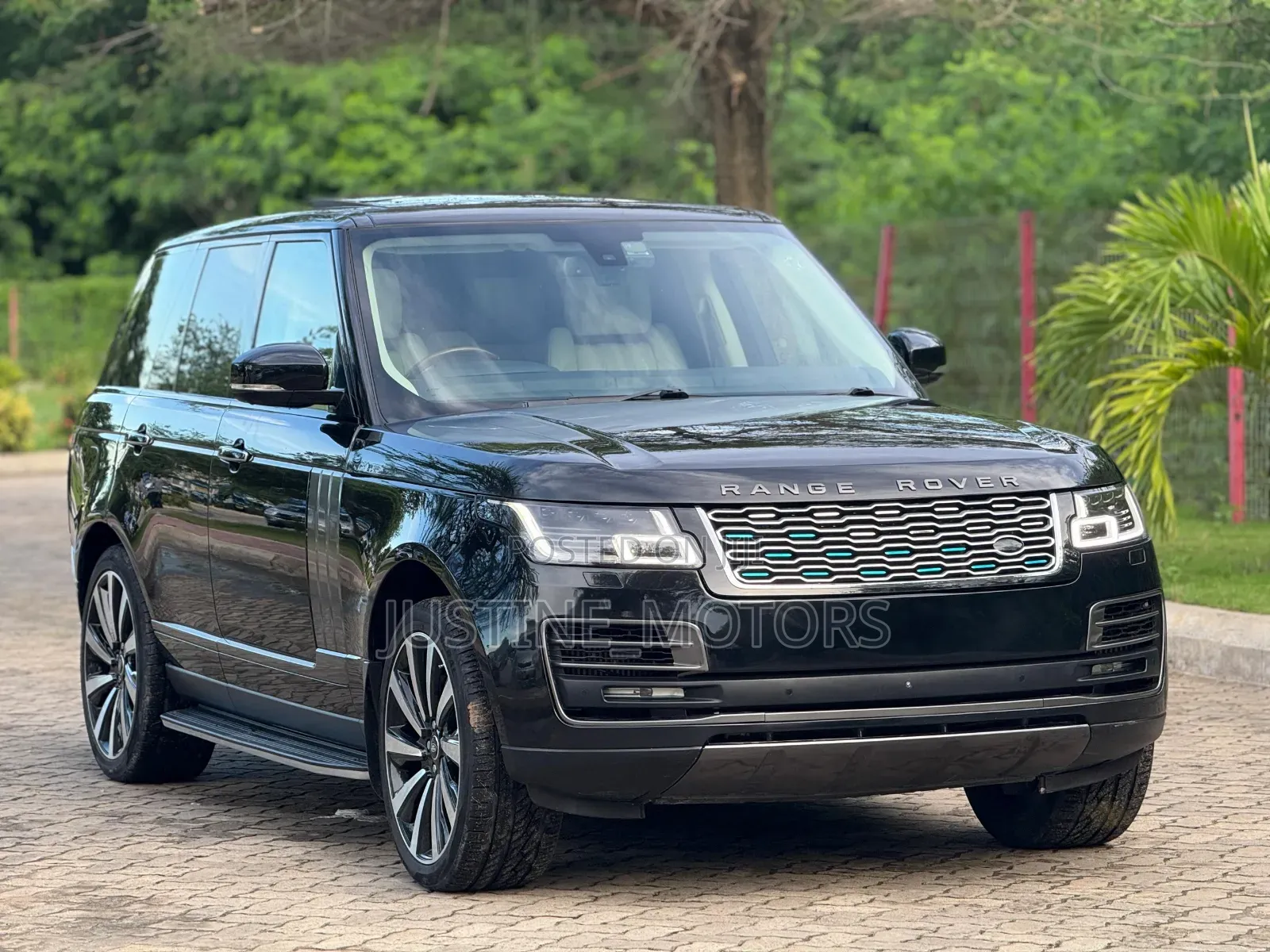 Land Rover Range Rover Vogue 2015 Black