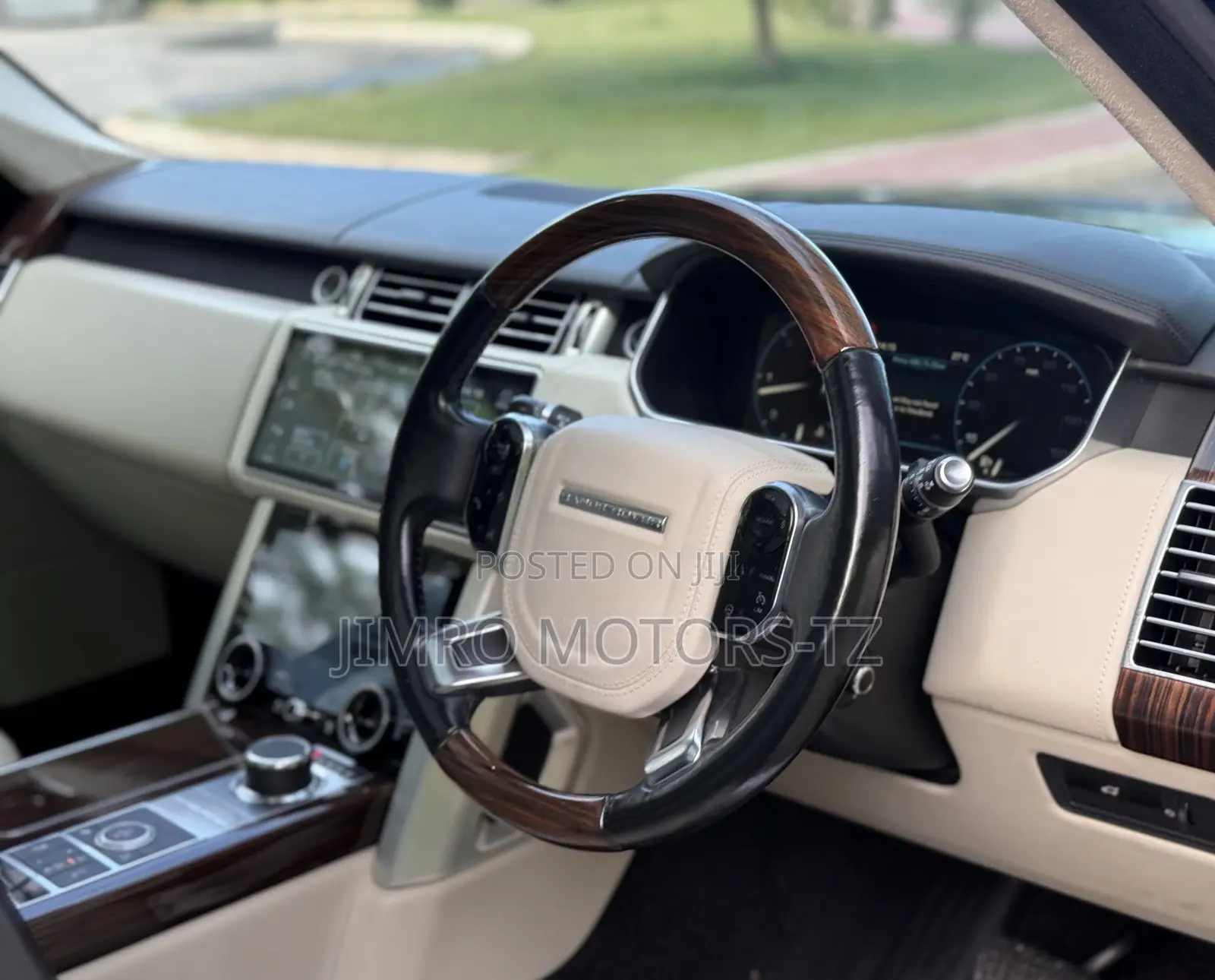 Land Rover Range Rover Vogue 2015 Black