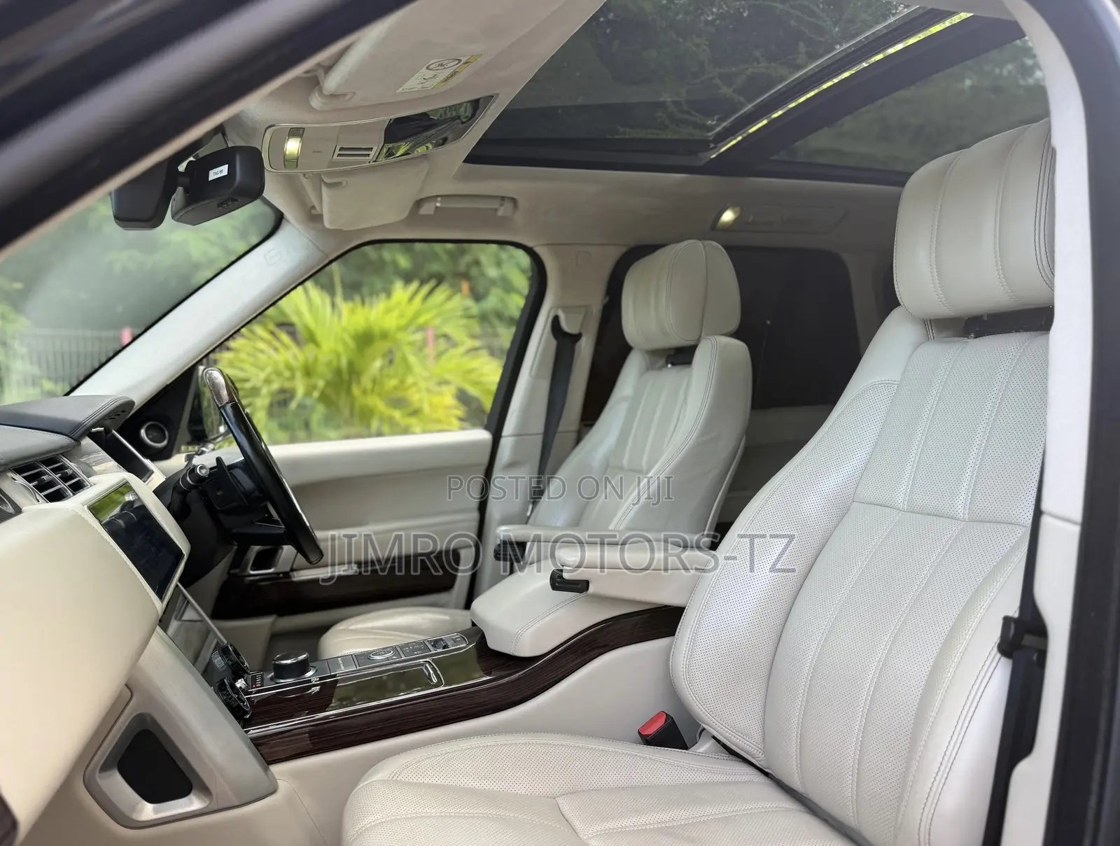 Land Rover Range Rover Vogue 2015 Black