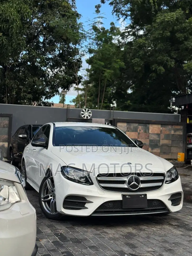 Mercedes-Benz E220 2017 White