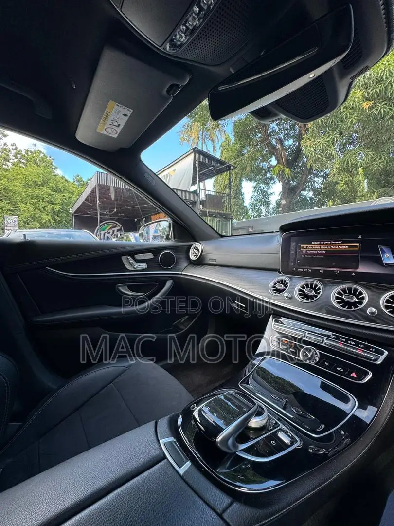 Mercedes-Benz E220 2017 White