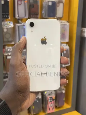 Apple iPhone XR 64 GB White