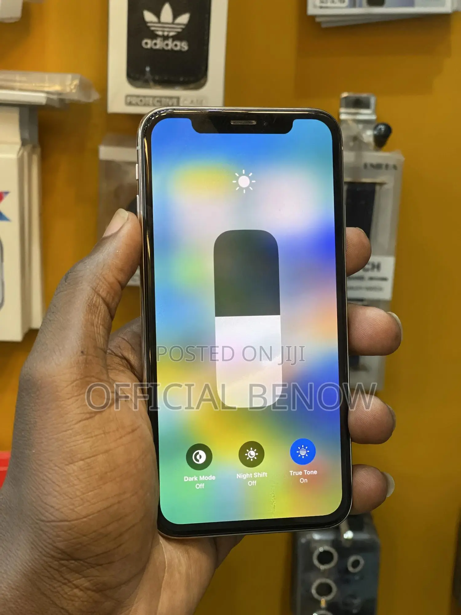 Apple iPhone X 64 GB White