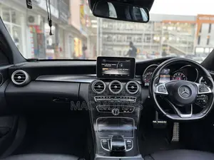Mercedes-Benz C250 2014 Blue