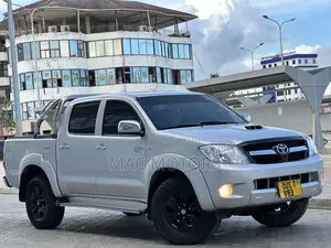 Toyota Hilux 3.0 D-4D Double Cab 4x4 Raider 2007 Silver