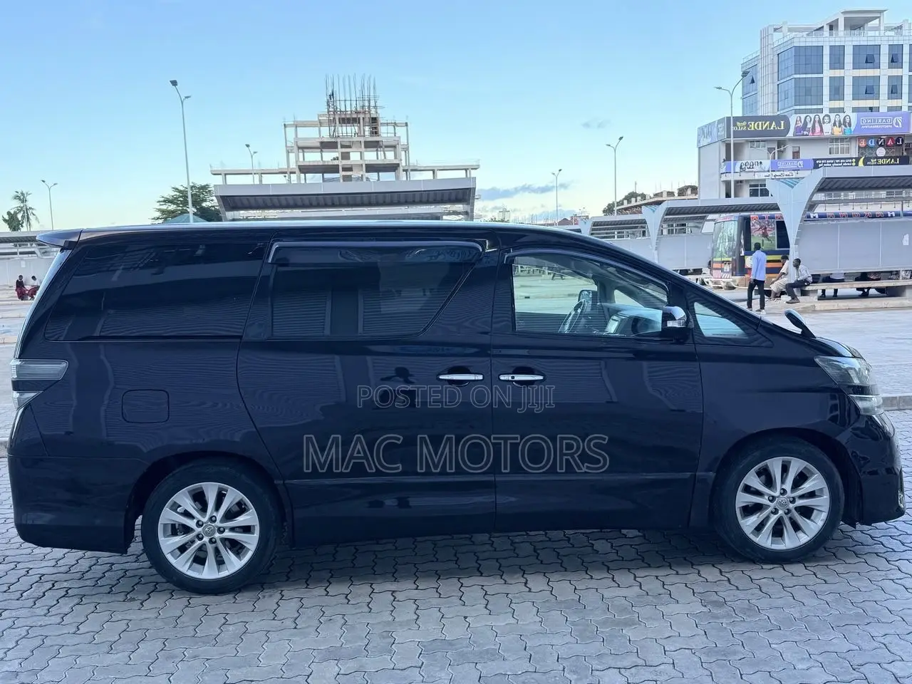 Toyota Vellfire 2011 Purple