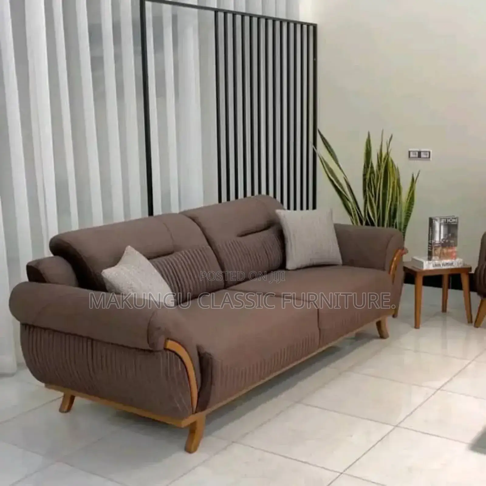 Luxurious Sofa Classic