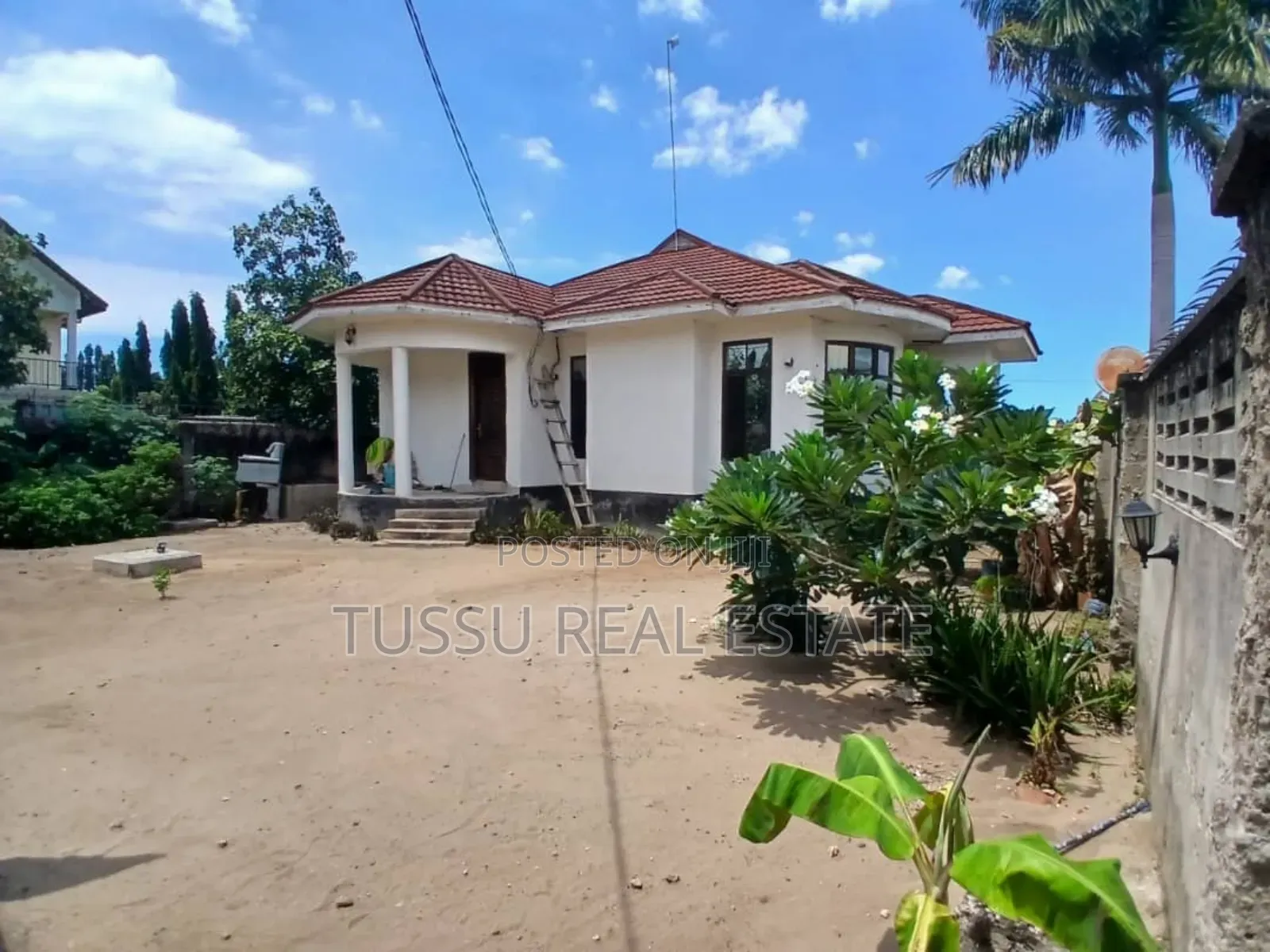 2bdrm House in Ununio, Kinondoni for sale