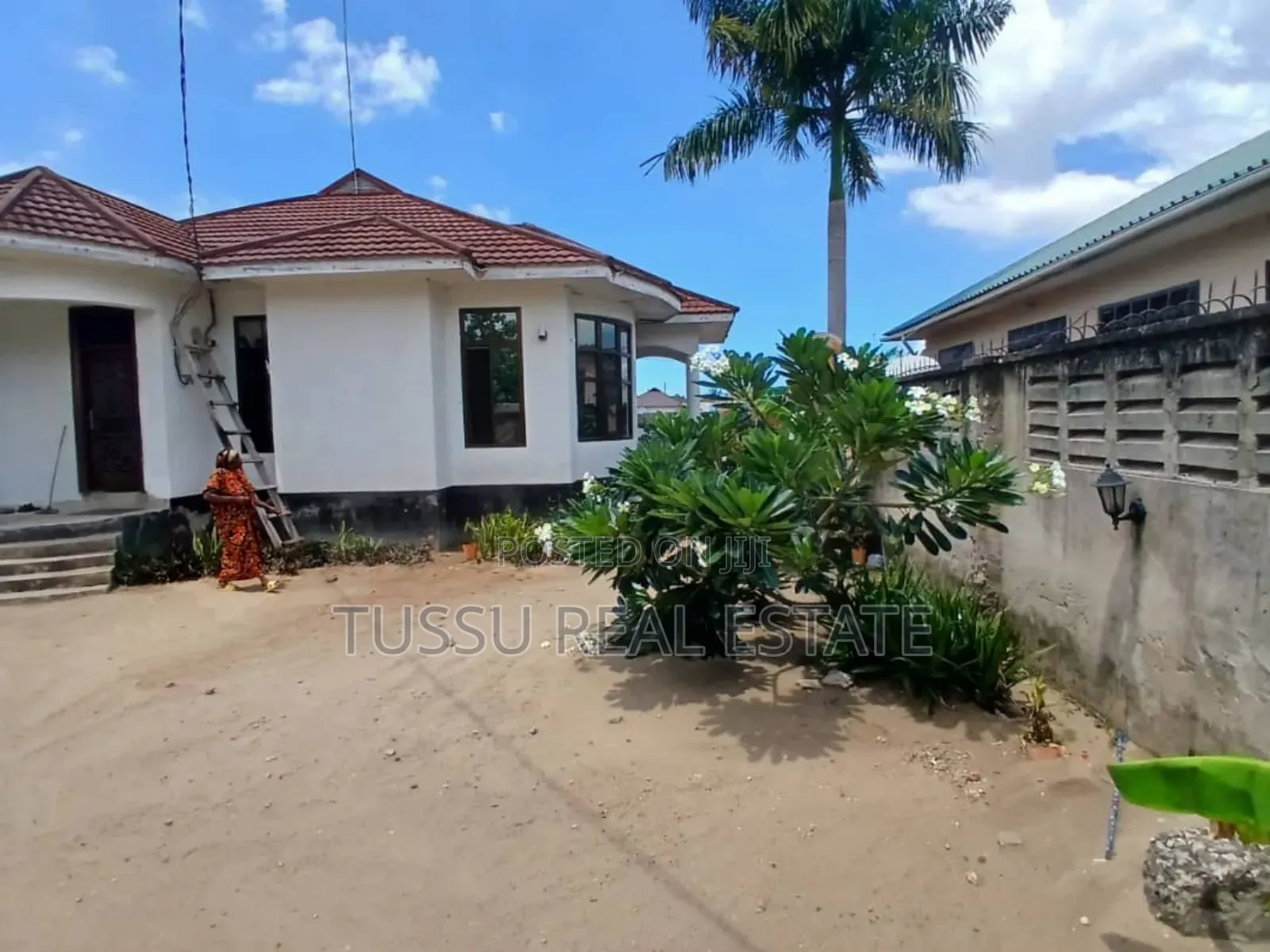 2bdrm House in Ununio, Kinondoni for sale