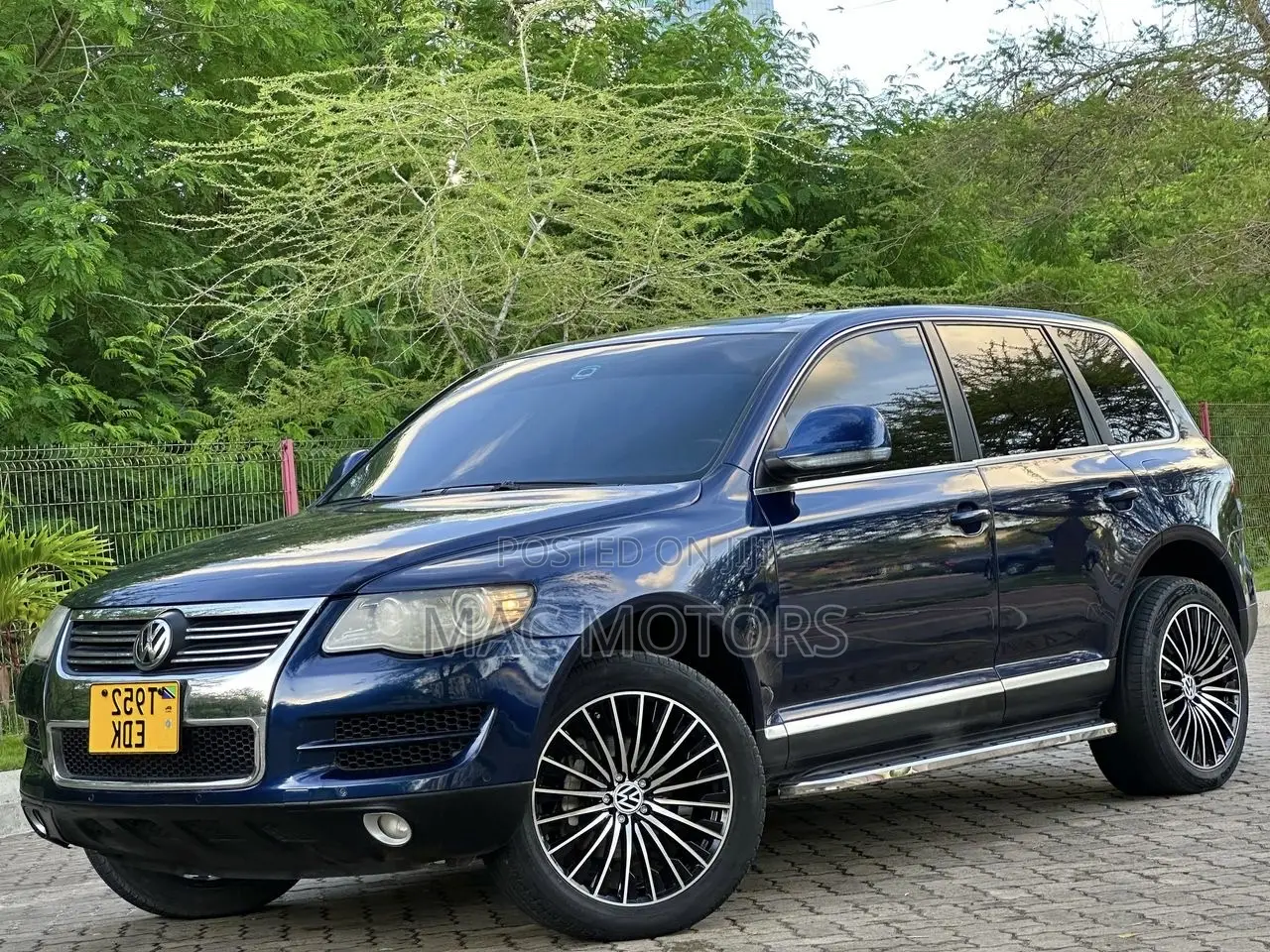 Volkswagen Touareg 2007 Blue