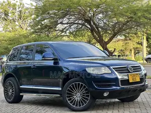 Volkswagen Touareg 2007 Blue