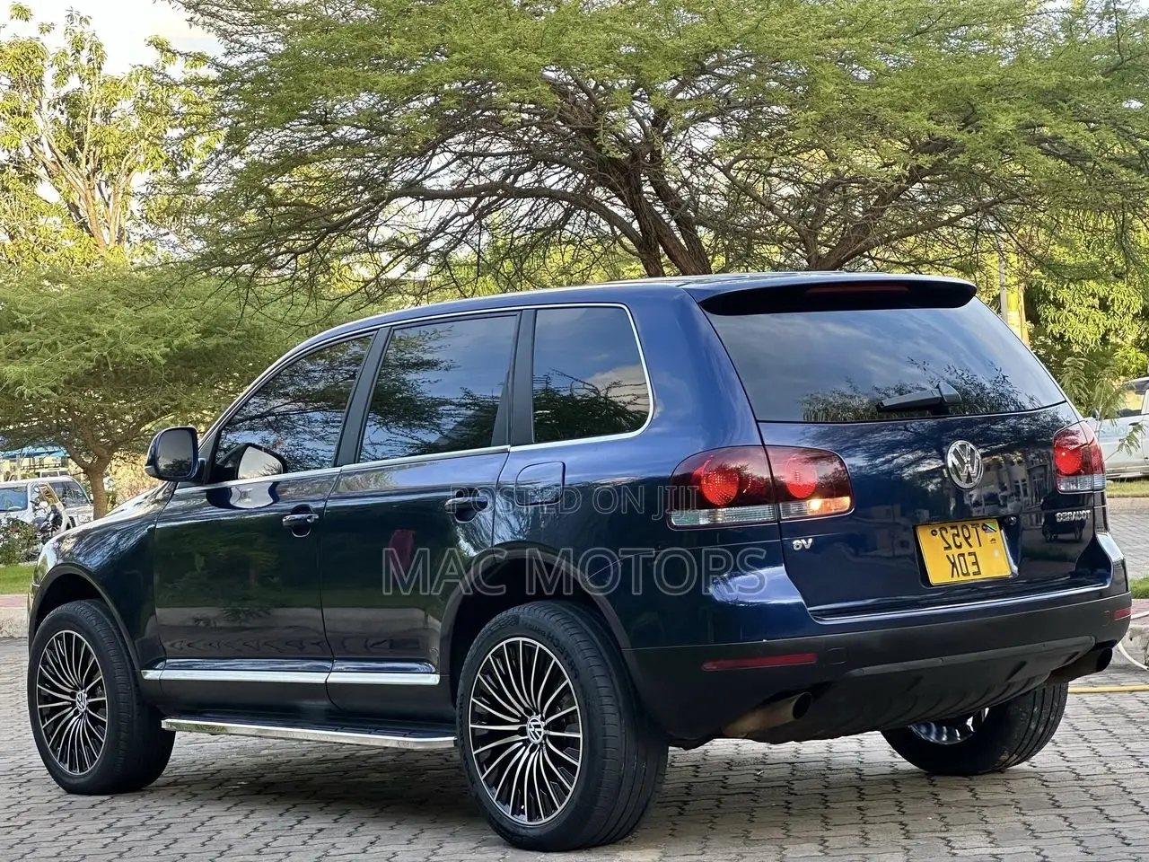Volkswagen Touareg 2007 Blue