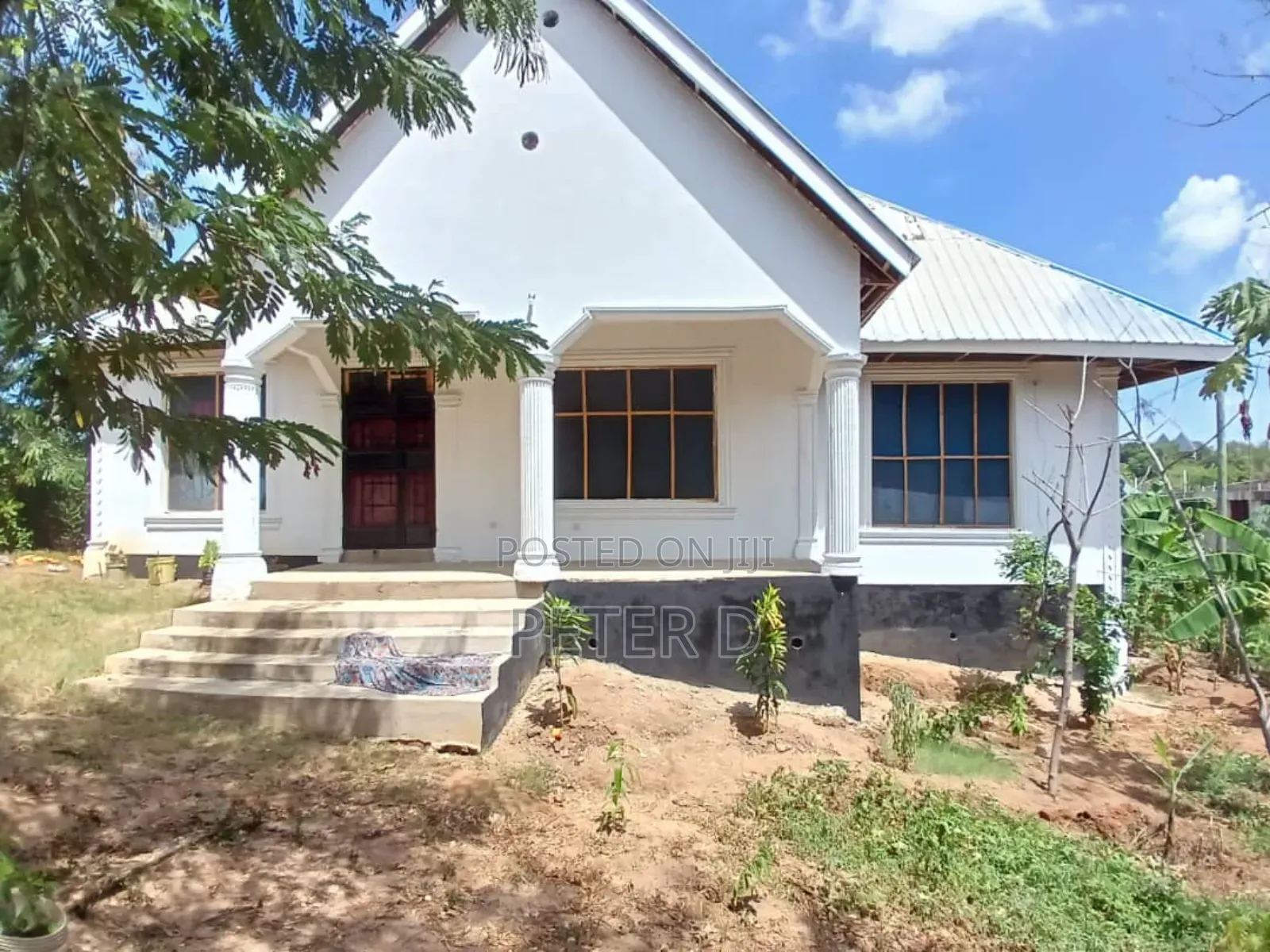 3bdrm House in Goba for sale