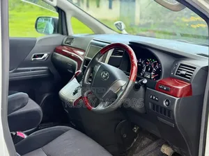 Toyota Vellfire 2010 White