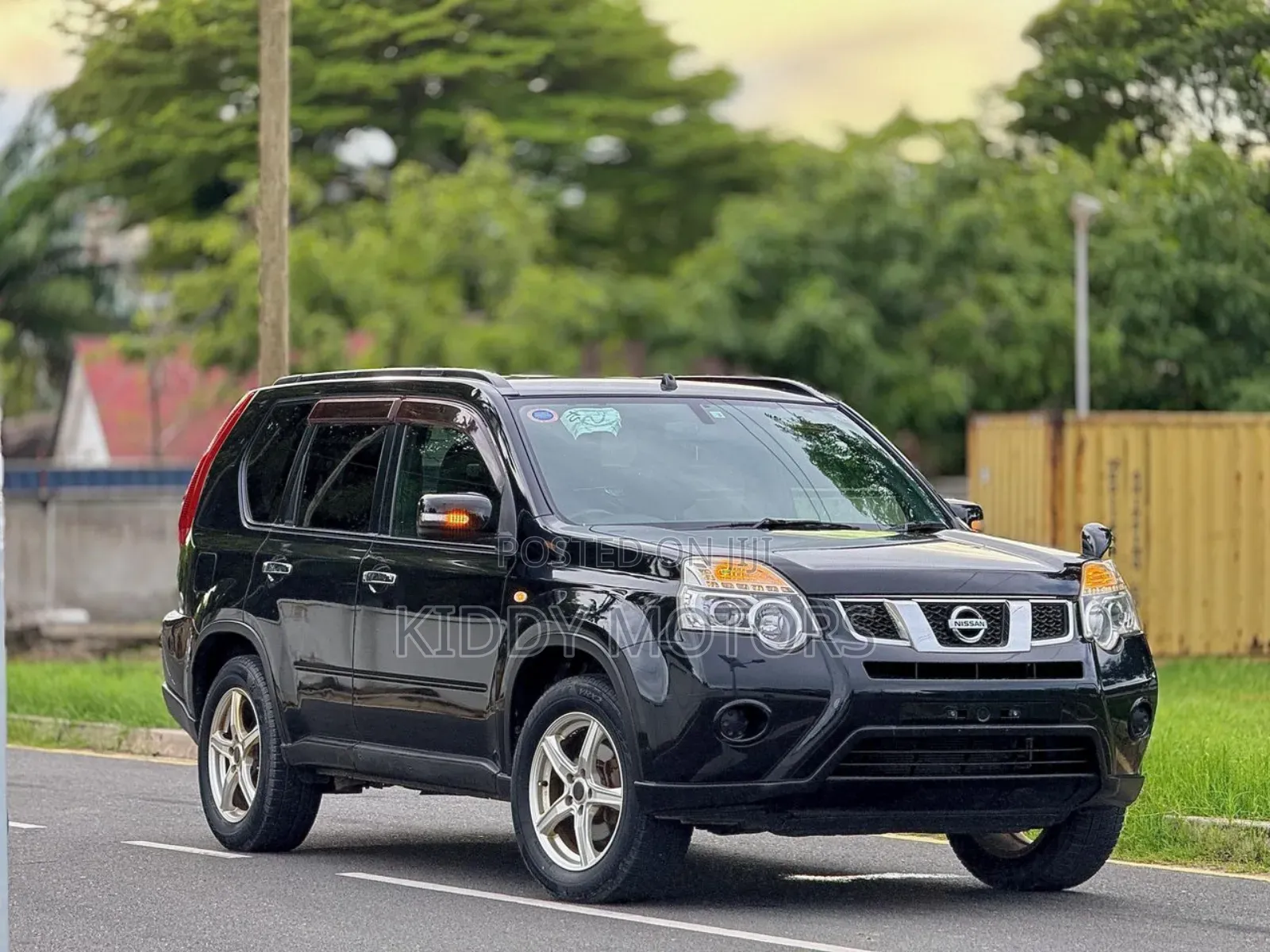 Nissan X-Trail 2012 Black