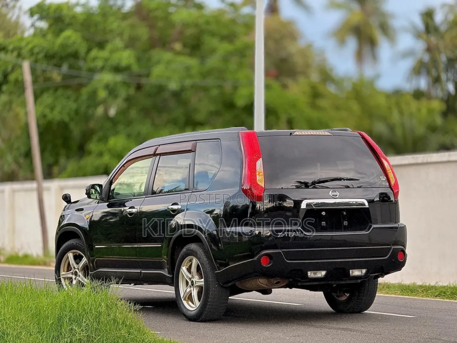 Nissan X-Trail 2012 Black
