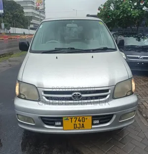 Toyota Noah 2001 Silver