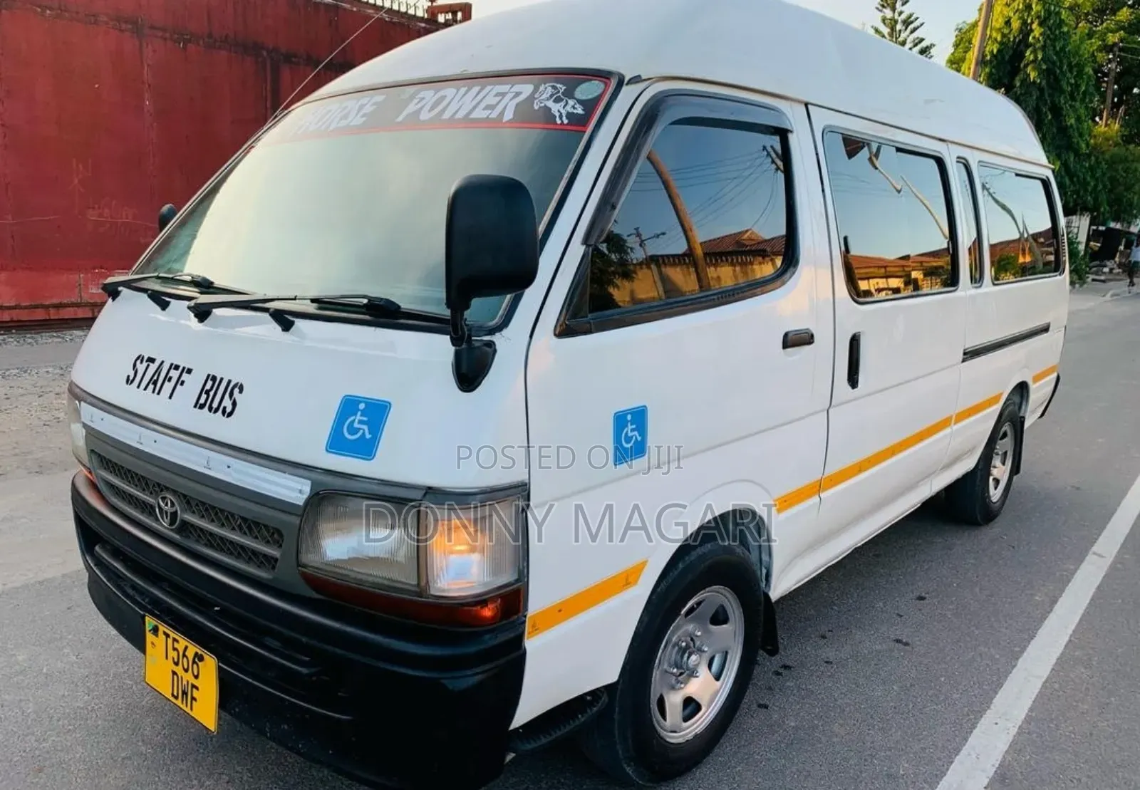 Toyota HiAce 2003 White
