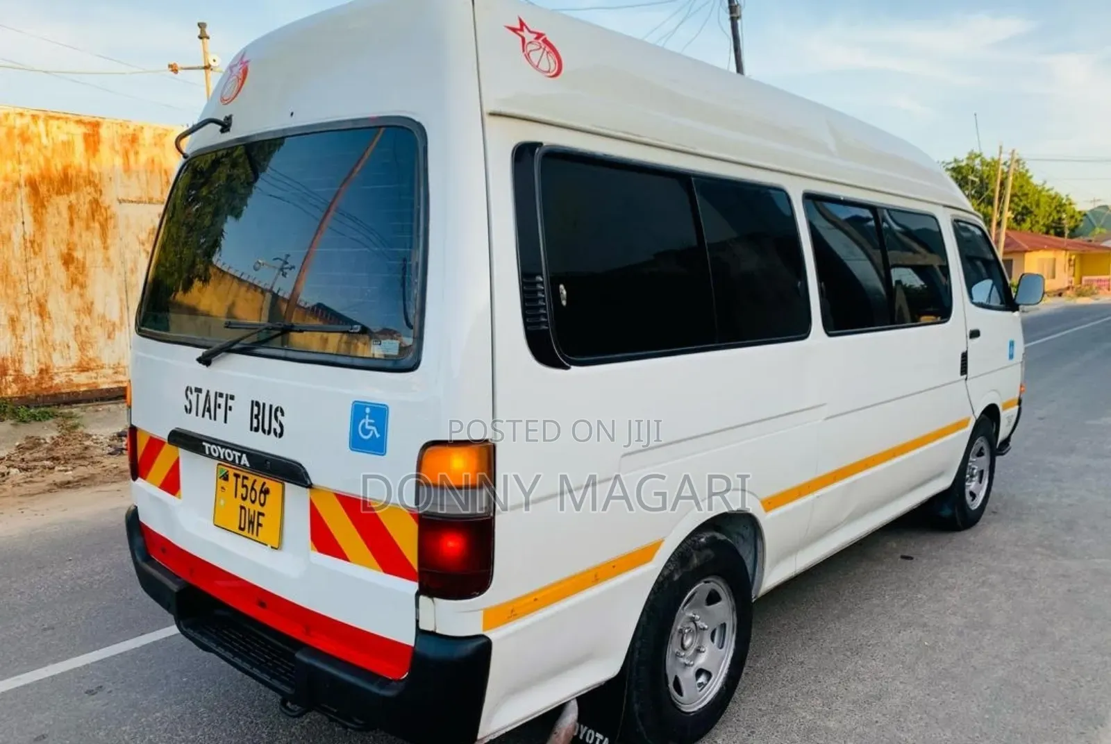 Toyota HiAce 2003 White