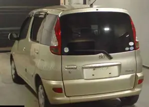 Toyota Fun Cargo 2009 White