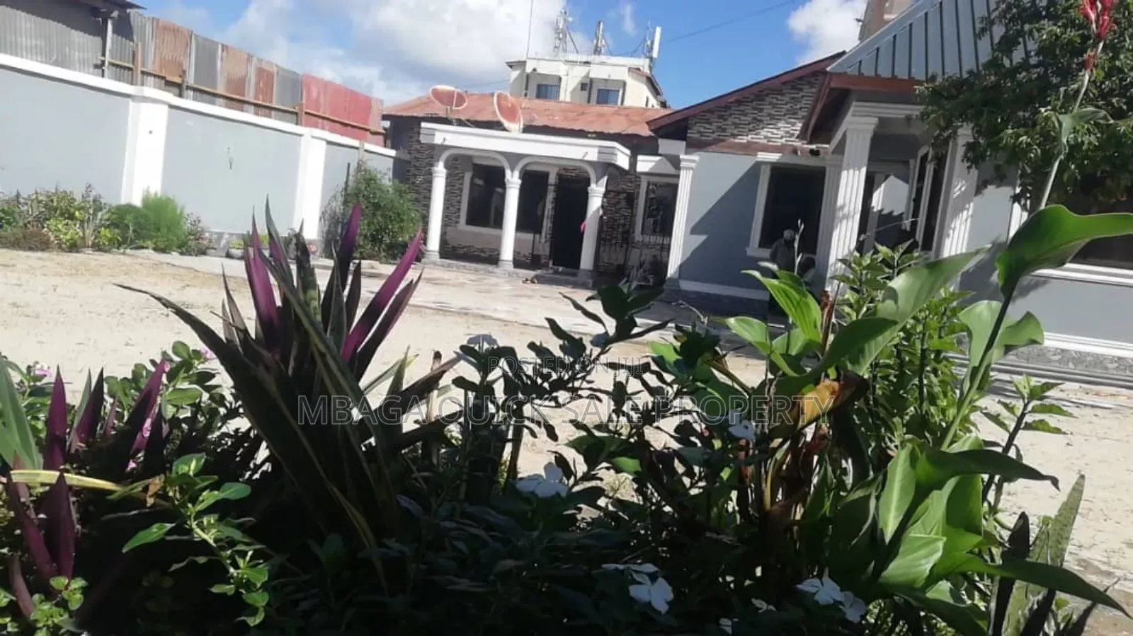 3bdrm House in Msasani General Tyre for rent