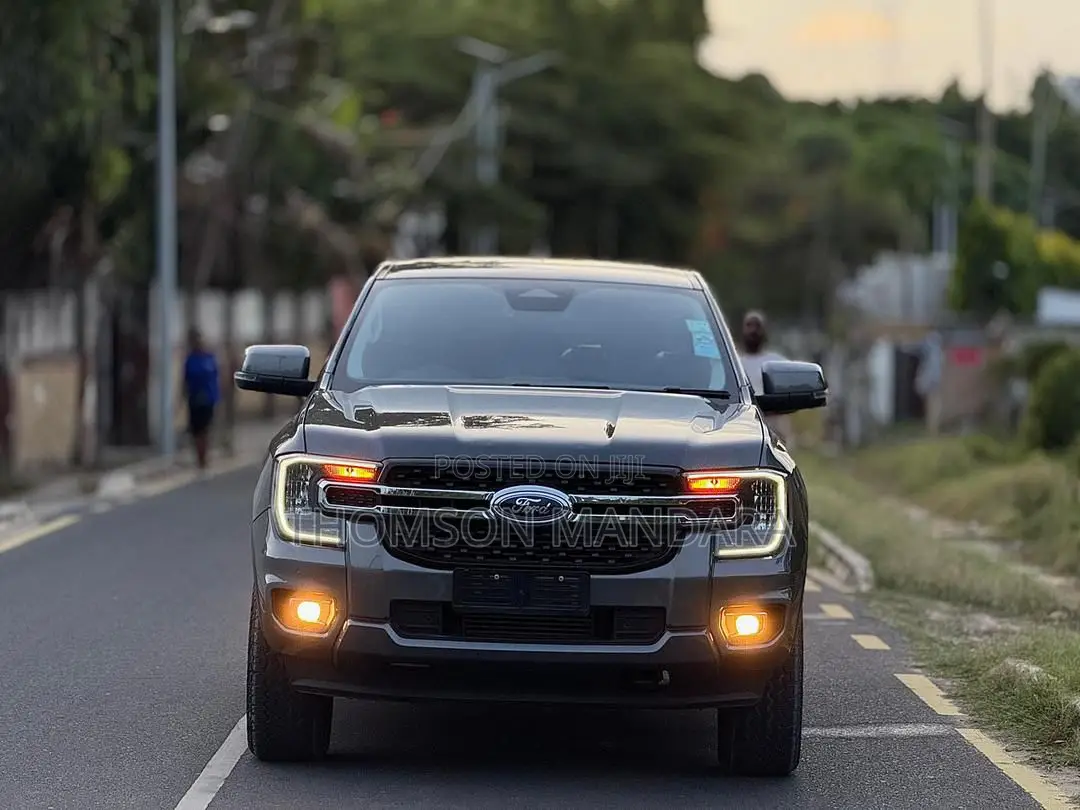 Ford Ranger Wildtrak 2023 Gray