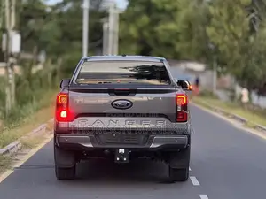 Ford Ranger Wildtrak 2023 Gray