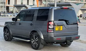 Land Rover Discovery 2009 Gray