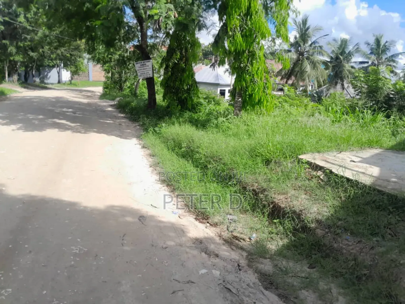 Kiwanja Karibu Na Lami Stop Over