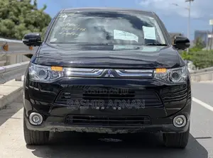 Mitsubishi Outlander 2012 Black