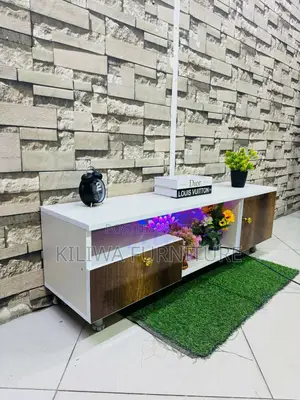 Showcase Za Tv Na Coffee Table