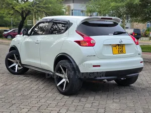 Nissan Juke 2011 White