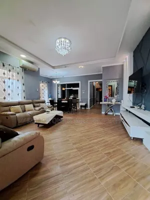 3bdrm House in Goba Center for sale