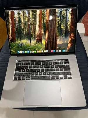 Laptop Apple MacBook Pro 2019 16GB Intel Core I7 SSD 512GB