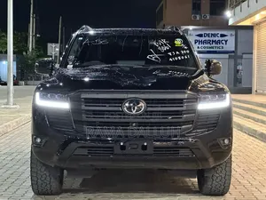 Toyota Land Cruiser 2024 Black