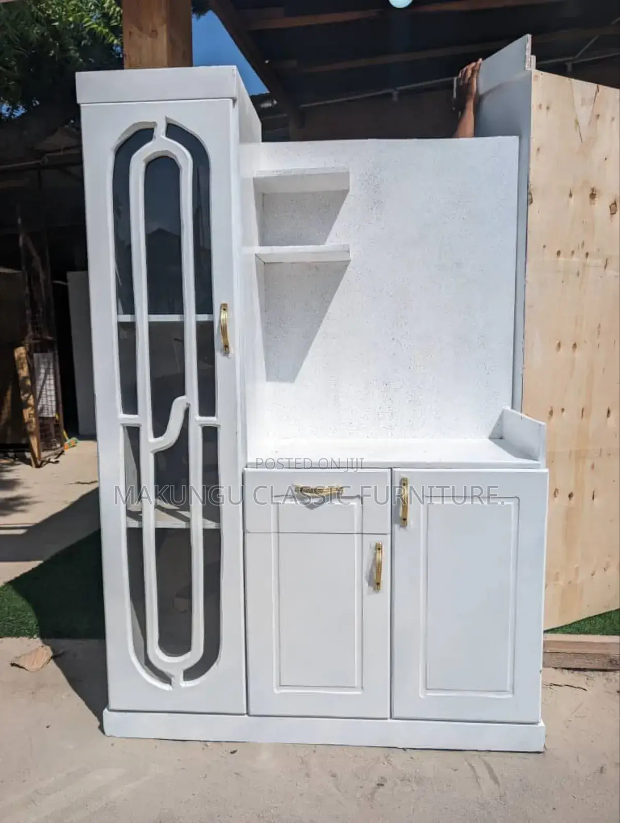 Cabinet Ya Jiko La Plates