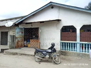 10bdrm House in Tanzania Daresalaam for sale