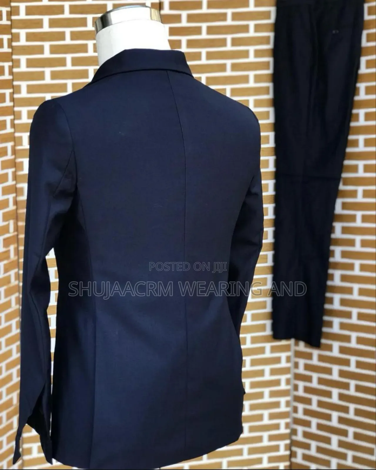 Simple Crash Caunda Suits
