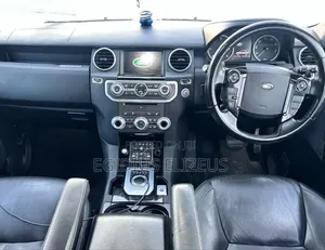 Land Rover Discovery 2016 Silver